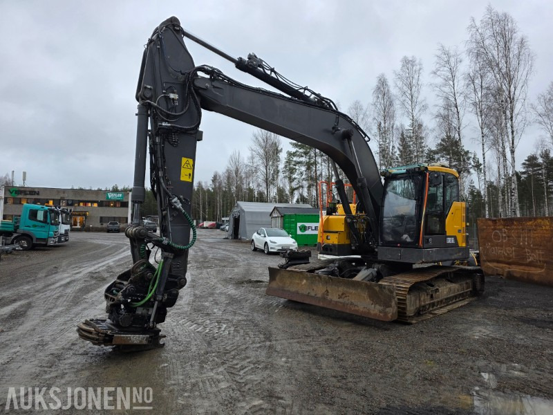 2018 Volvo ECR235EL 27 T gravemaskin rototilt med grip 7876 Timer - Koparka: zdjęcie 1 2018 Volvo ECR235EL 27 T gravemaskin rototilt med grip 7876 Timer - Koparka: zdjęcie 1