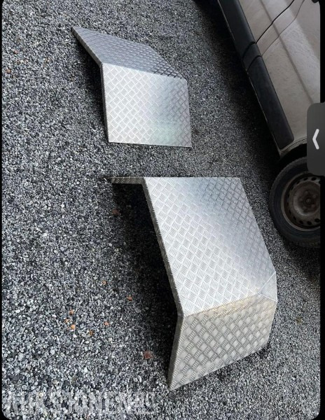 2020 4 stk - Volvo Hjulgraver aluskjermer - Koparka: zdjęcie 1 2020 4 stk - Volvo Hjulgraver aluskjermer - Koparka: zdjęcie 1