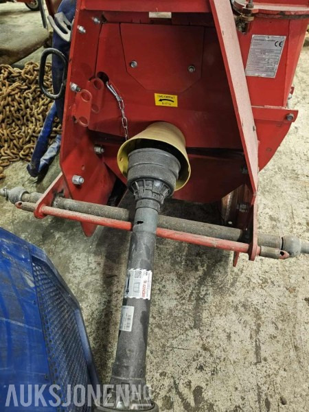 Maszyna rolnicza 2010 FARMI CH180 flisekutter.: zdjęcie 8 Maszyna rolnicza 2010 FARMI CH180 flisekutter.: zdjęcie 8