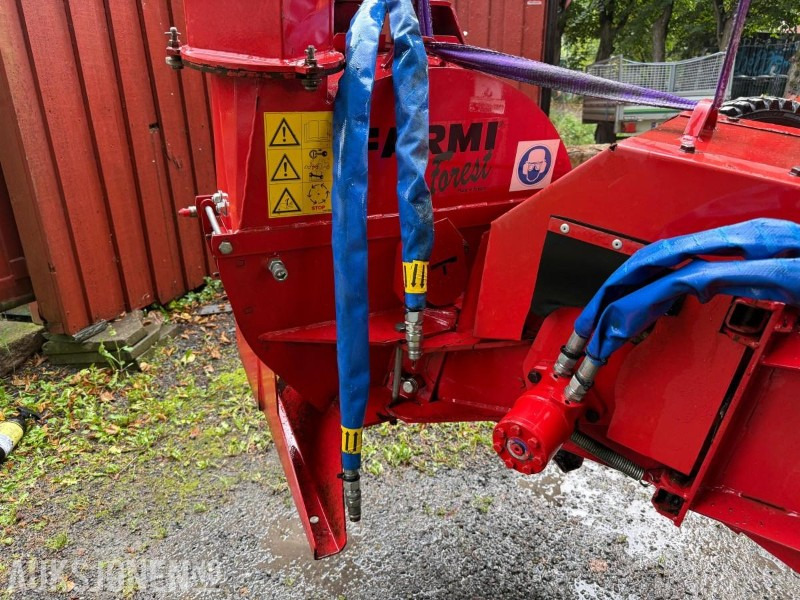 Maszyna rolnicza 2010 FARMI CH180 flisekutter.: zdjęcie 6 Maszyna rolnicza 2010 FARMI CH180 flisekutter.: zdjęcie 6