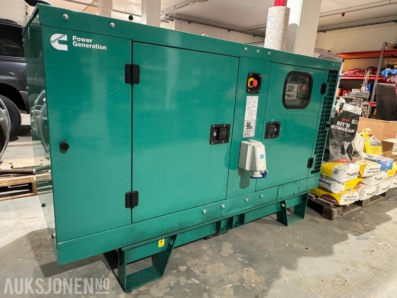 2022 Cummins Generator / Aggregat - Model C22D5 - 230 V - 22 kVA / 17.6 kW - Dieselaggregat - Osprzęt do Maszyn budowlanych: zdjęcie 3 2022 Cummins Generator / Aggregat - Model C22D5 - 230 V - 22 kVA / 17.6 kW - Dieselaggregat - Osprzęt do Maszyn budowlanych: zdjęcie 3