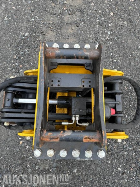 2024 Engcon TG25HD-S40 Tømmerklo / Tømmerklype - Nesten ikke brukt - S40 feste - Osprzęt do Maszyn budowlanych: zdjęcie 5 2024 Engcon TG25HD-S40 Tømmerklo / Tømmerklype - Nesten ikke brukt - S40 feste - Osprzęt do Maszyn budowlanych: zdjęcie 5