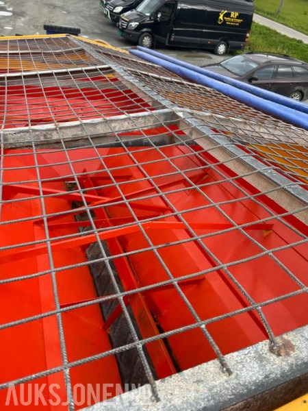 2016 AEBI Schmidt Stratos Fastsandspreder - Samochód ciężarowy: zdjęcie 5 2016 AEBI Schmidt Stratos Fastsandspreder - Samochód ciężarowy: zdjęcie 5