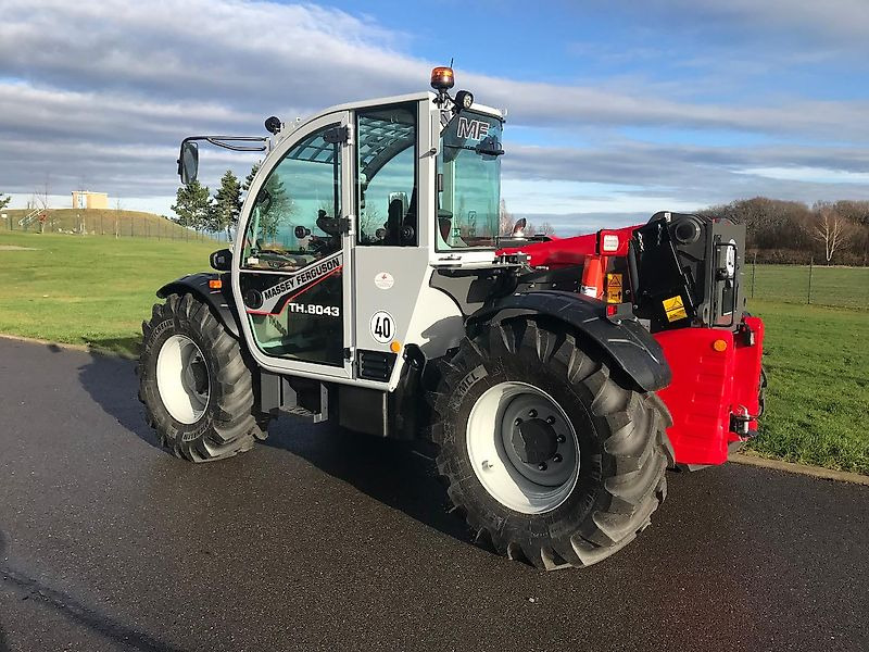 Massey Ferguson MF TH 8043 Exclusive - Ładowarka teleskopowa: zdjęcie 2 Massey Ferguson MF TH 8043 Exclusive - Ładowarka teleskopowa: zdjęcie 2