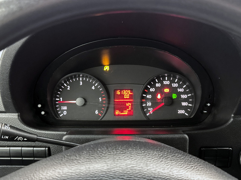 Volkswagen Crafter 35 2.0 TDI L1H1 2x schuifdeur Inrichting Lucht geveerde stoel Cruise control Airco - Furgon: zdjęcie 5 Volkswagen Crafter 35 2.0 TDI L1H1 2x schuifdeur Inrichting Lucht geveerde stoel Cruise control Airco - Furgon: zdjęcie 5