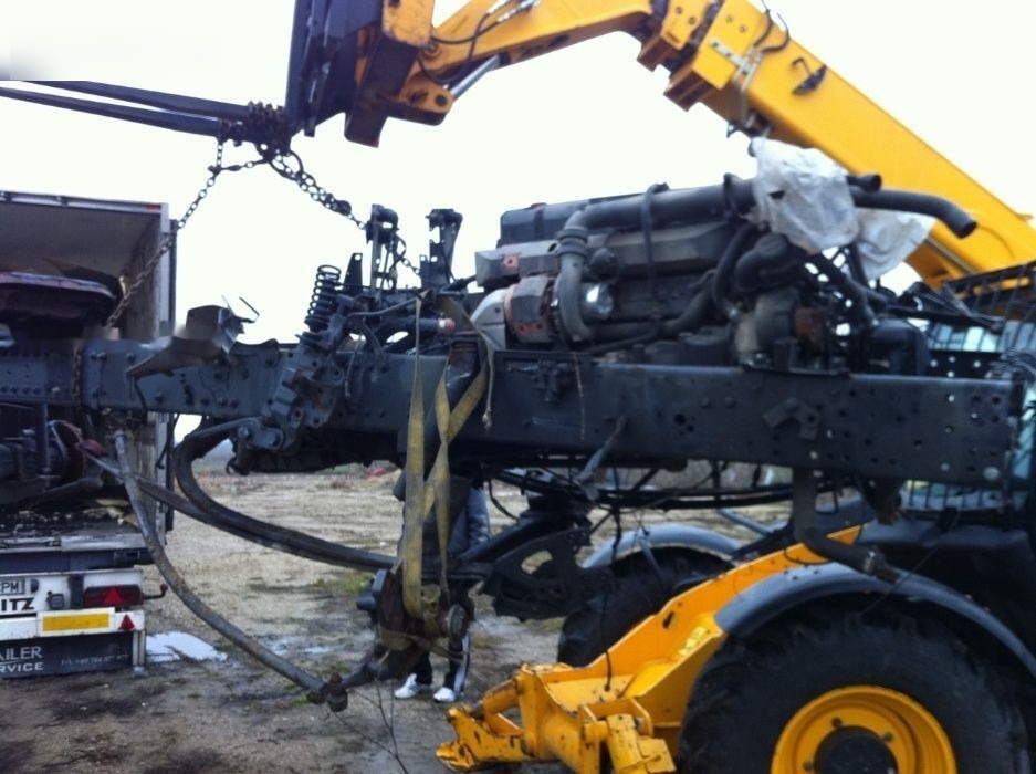 DAF xf95 EURO 5 piese din dezmembrari - Ciągnik siodłowy: zdjęcie 4 DAF xf95 EURO 5 piese din dezmembrari - Ciągnik siodłowy: zdjęcie 4