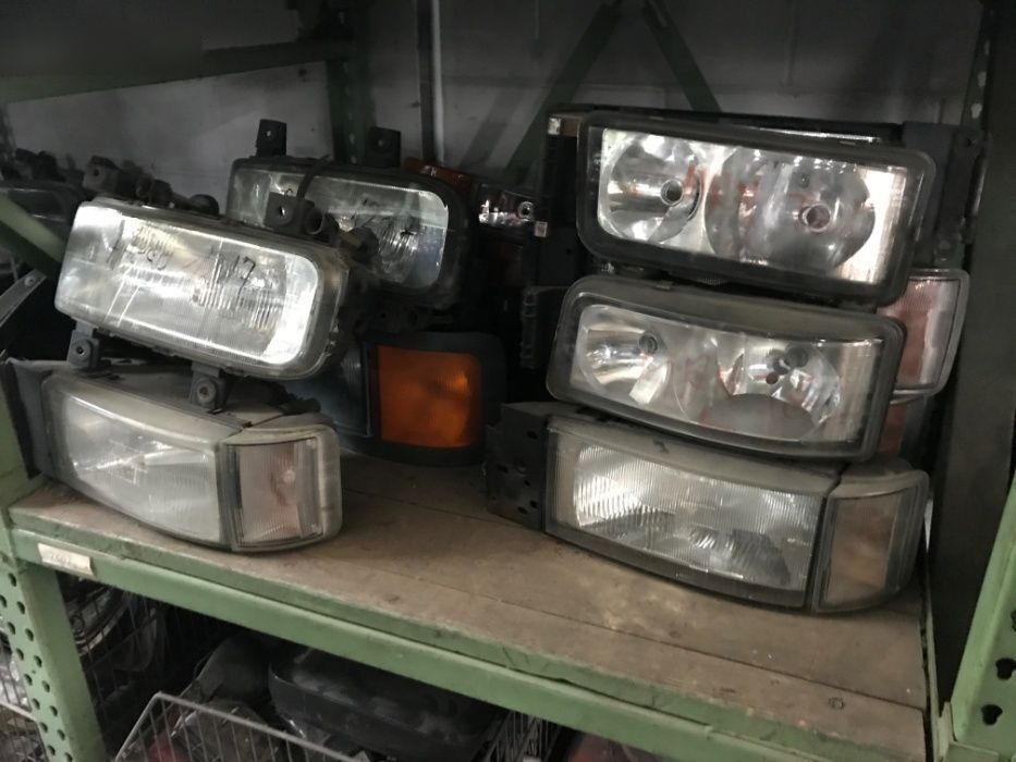 Faruri camion din dezmembrari - Reflektor do Samochodów ciężarowych: zdjęcie 1 Faruri camion din dezmembrari - Reflektor do Samochodów ciężarowych: zdjęcie 1