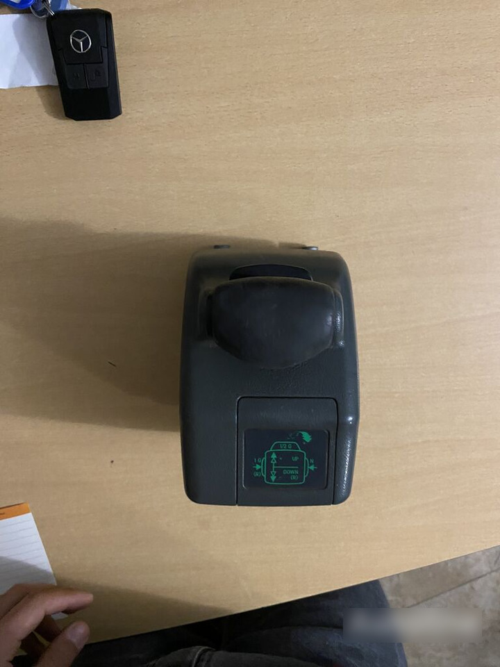 Mercedes-Benz Selector Lever Module, transmission shift , schimbator actros se truck - Lewarek zmiany biegów do Samochodów ciężarowych: zdjęcie 2 Mercedes-Benz Selector Lever Module, transmission shift , schimbator actros se truck - Lewarek zmiany biegów do Samochodów ciężarowych: zdjęcie 2