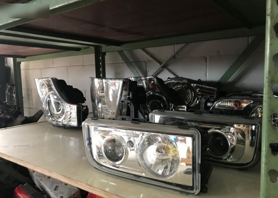 - Reflektor do Samochodów ciężarowych: zdjęcie 1 - Reflektor do Samochodów ciężarowych: zdjęcie 1