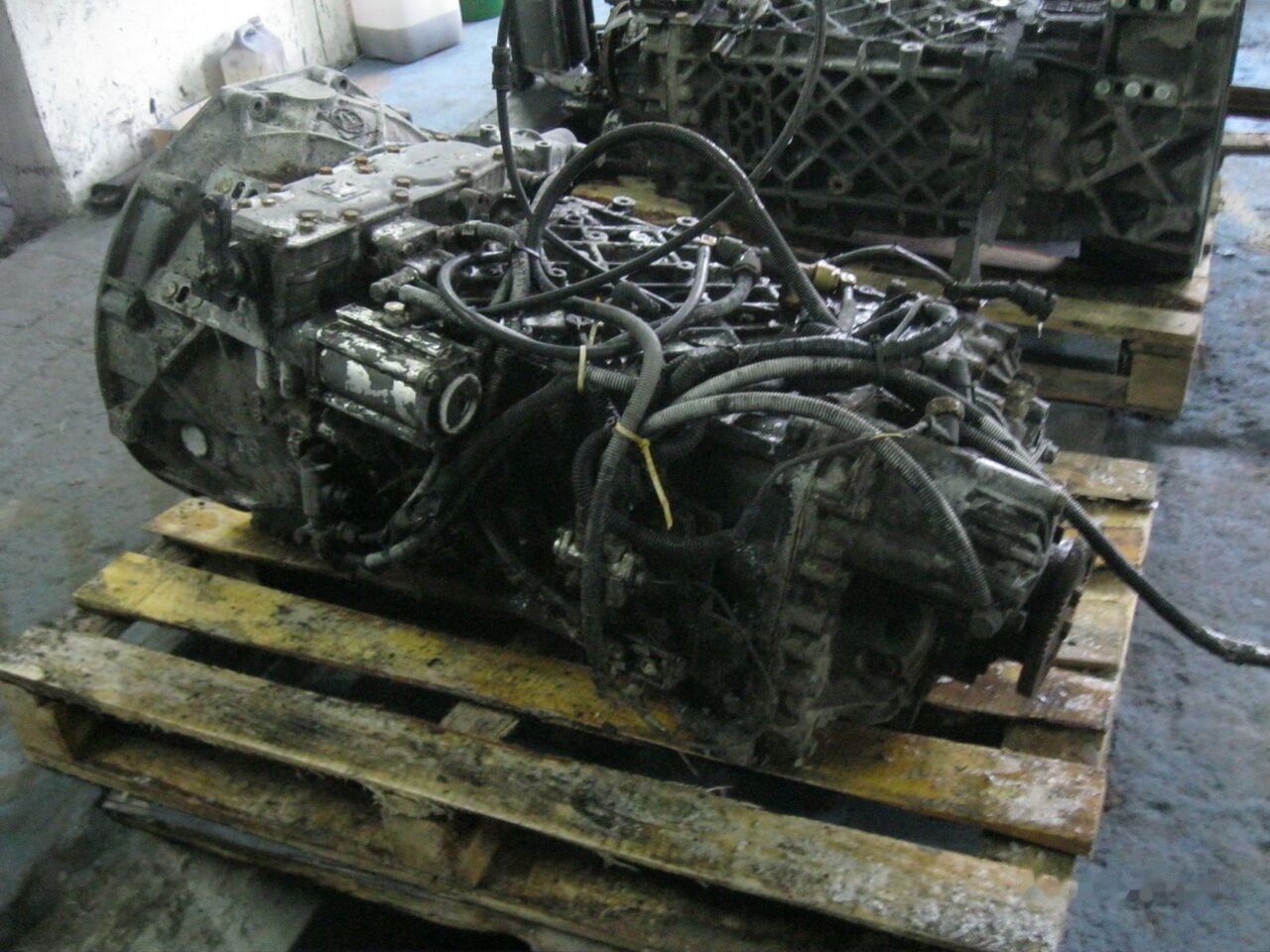 ZF 16S221 DAF XF 95 - Skrzynia biegów do Samochodów ciężarowych: zdjęcie 2 ZF 16S221 DAF XF 95 - Skrzynia biegów do Samochodów ciężarowych: zdjęcie 2