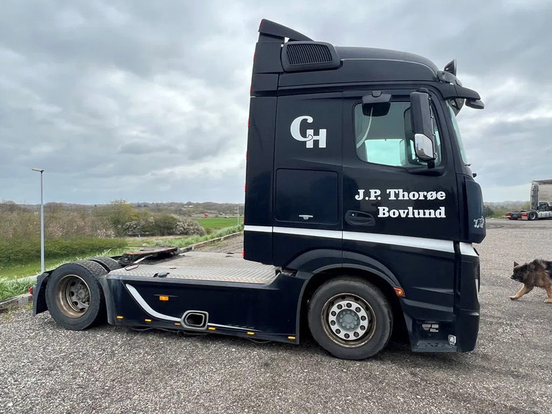 Mercedes-Benz Actros 1843 Special Interior. Air / Air suspension. Euro 6 - Ciągnik siodłowy: zdjęcie 5 Mercedes-Benz Actros 1843 Special Interior. Air / Air suspension. Euro 6 - Ciągnik siodłowy: zdjęcie 5