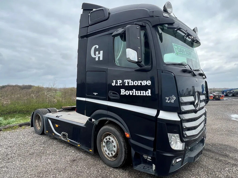 Mercedes-Benz Actros 1843 Special Interior. Air / Air suspension. Euro 6 - Ciągnik siodłowy: zdjęcie 2 Mercedes-Benz Actros 1843 Special Interior. Air / Air suspension. Euro 6 - Ciągnik siodłowy: zdjęcie 2