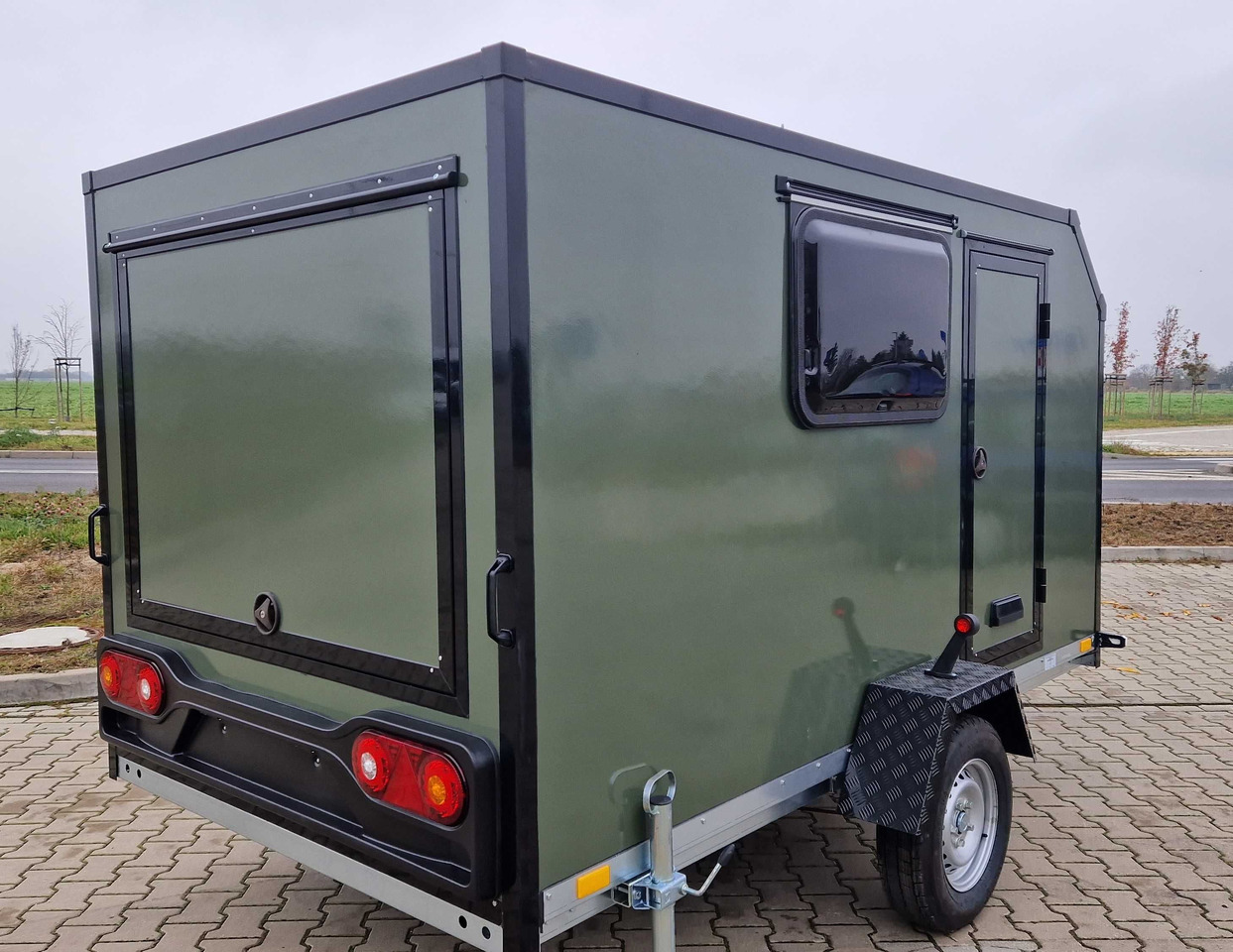 MiniCAMP do lasu na ryby minikempingowa przyczepa wyprawowa - Przyczepa kempingowa: zdjęcie 3 MiniCAMP do lasu na ryby minikempingowa przyczepa wyprawowa - Przyczepa kempingowa: zdjęcie 3