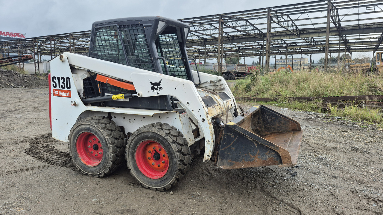 BOBCAT S130 - Miniładowarka: zdjęcie 5 BOBCAT S130 - Miniładowarka: zdjęcie 5