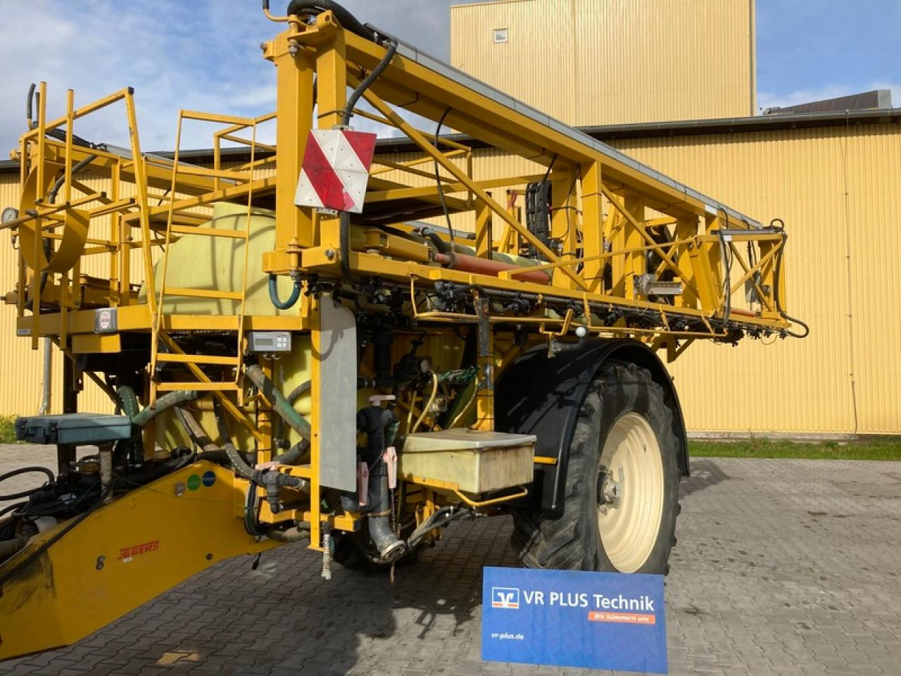 DUBEX MENTOR 9804 - Opryskiwacz przyczepiany: zdjęcie 1 DUBEX MENTOR 9804 - Opryskiwacz przyczepiany: zdjęcie 1