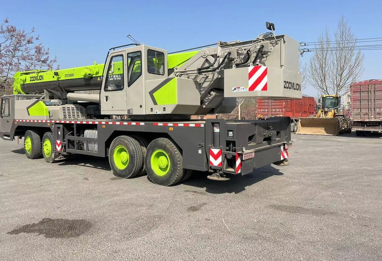 Zoomlion - Dźwig samojezdny: zdjęcie 3 Zoomlion - Dźwig samojezdny: zdjęcie 3