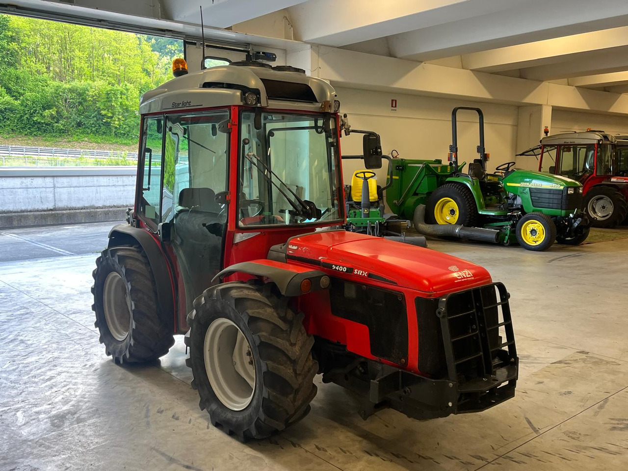 ANTONIO CARRARO SRX 9400 - Ciągnik rolniczy: zdjęcie 2 ANTONIO CARRARO SRX 9400 - Ciągnik rolniczy: zdjęcie 2