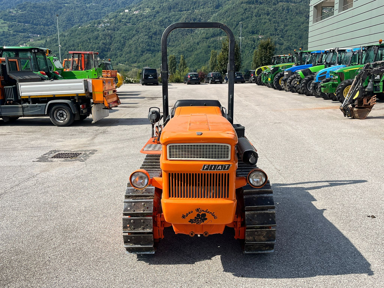 FIAT 455C SUPER - Ciągnik rolniczy: zdjęcie 4 FIAT 455C SUPER - Ciągnik rolniczy: zdjęcie 4