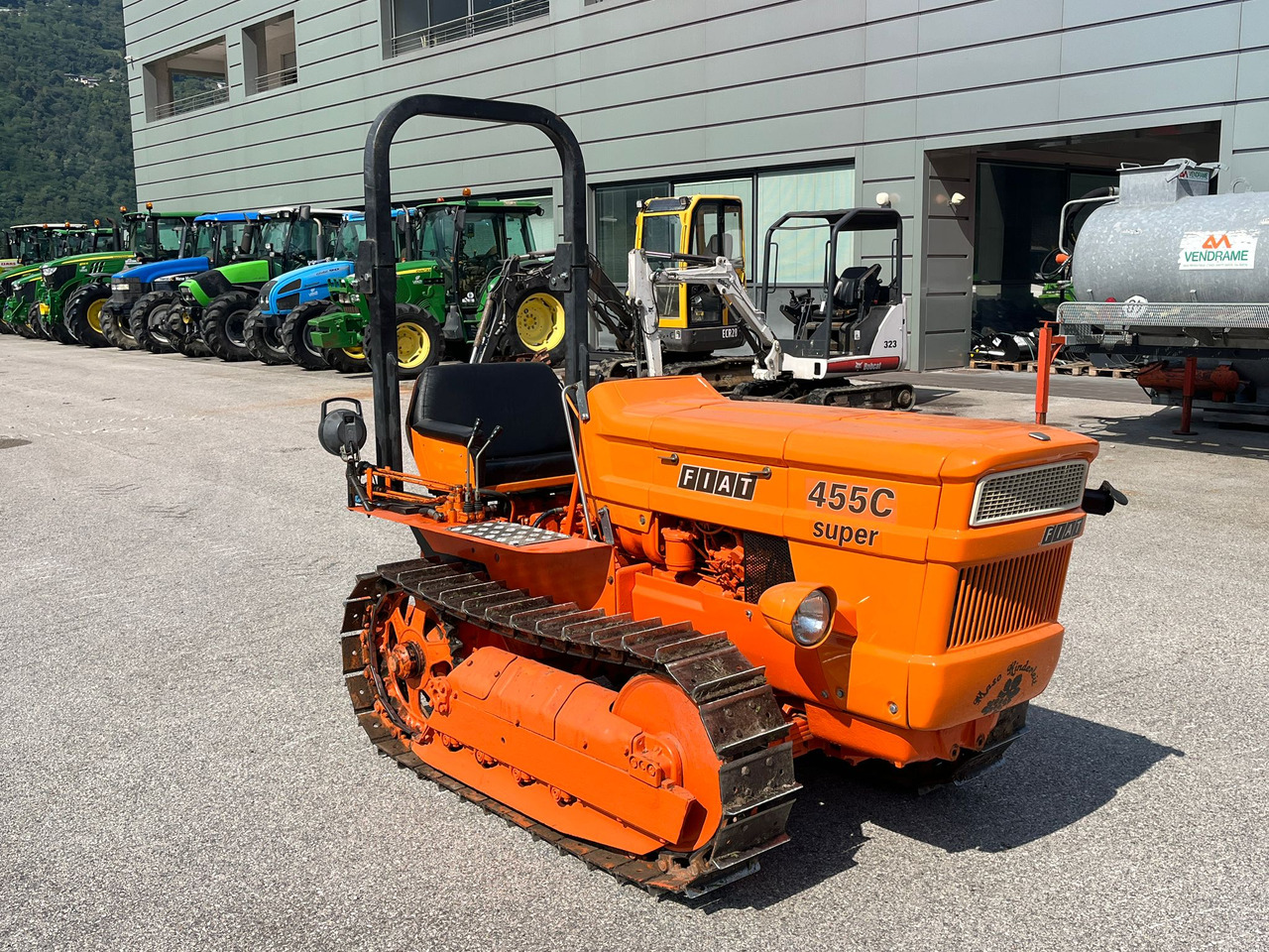 FIAT 455C SUPER - Ciągnik rolniczy: zdjęcie 1 FIAT 455C SUPER - Ciągnik rolniczy: zdjęcie 1