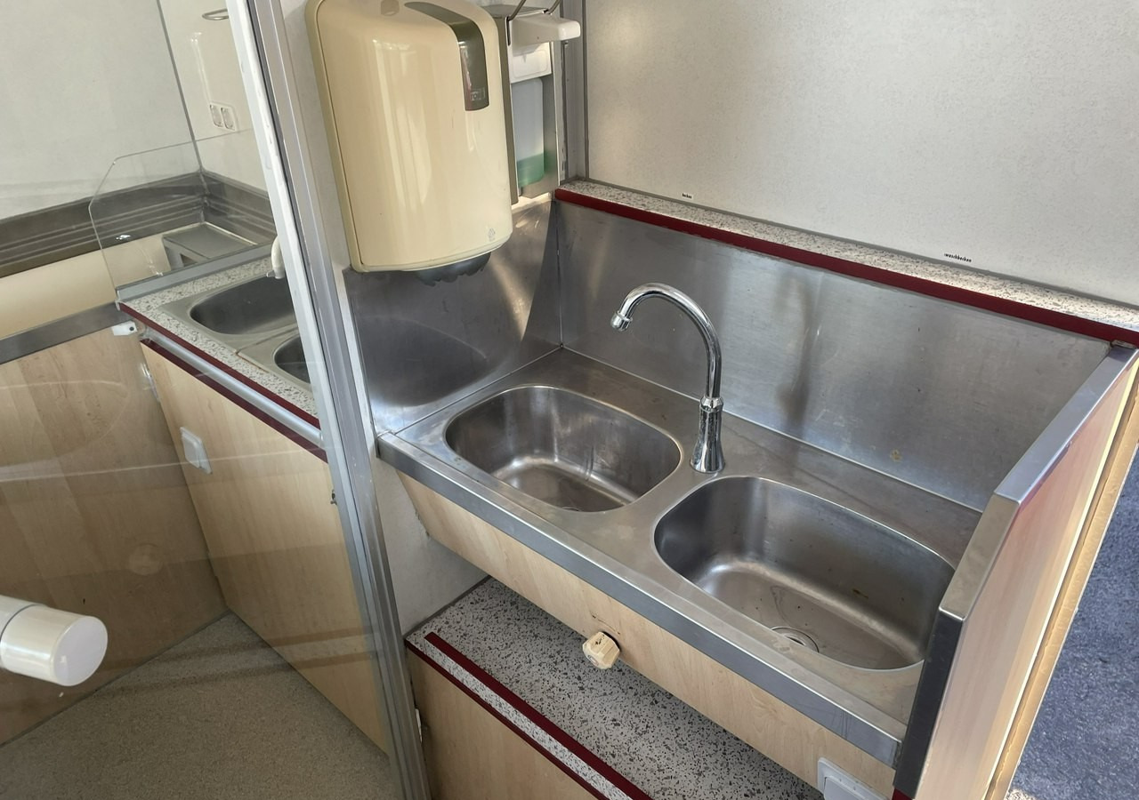 Fiat Ducato Autosklep wędlin Gastronomiczna food truck foodtruck W-zasil DMC 350 - Ciężarówka gastronomiczna: zdjęcie 5 Fiat Ducato Autosklep wędlin Gastronomiczna food truck foodtruck W-zasil DMC 350 - Ciężarówka gastronomiczna: zdjęcie 5