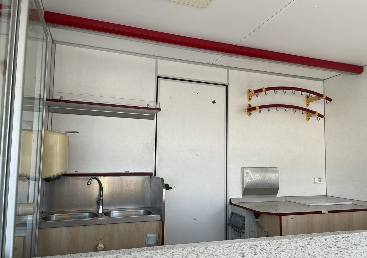 Fiat Ducato Autosklep wędlin Gastronomiczna food truck foodtruck W-zasil DMC 350 - Ciężarówka gastronomiczna: zdjęcie 3 Fiat Ducato Autosklep wędlin Gastronomiczna food truck foodtruck W-zasil DMC 350 - Ciężarówka gastronomiczna: zdjęcie 3