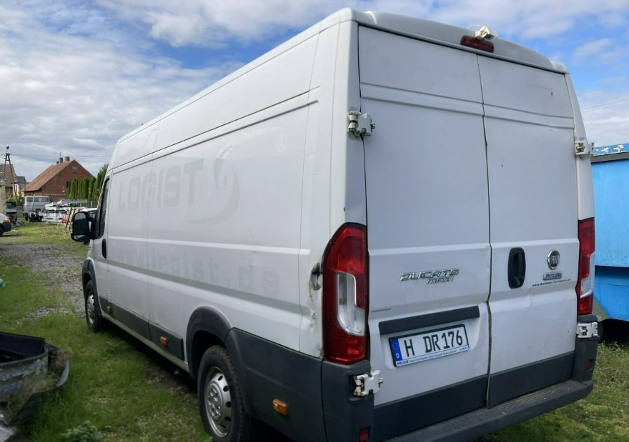 Fiat Ducato Ducato 2.3 JTD-150KM Mega Max 6-biegów Klima Kamera 2017 - Furgon: zdjęcie 4 Fiat Ducato Ducato 2.3 JTD-150KM Mega Max 6-biegów Klima Kamera 2017 - Furgon: zdjęcie 4