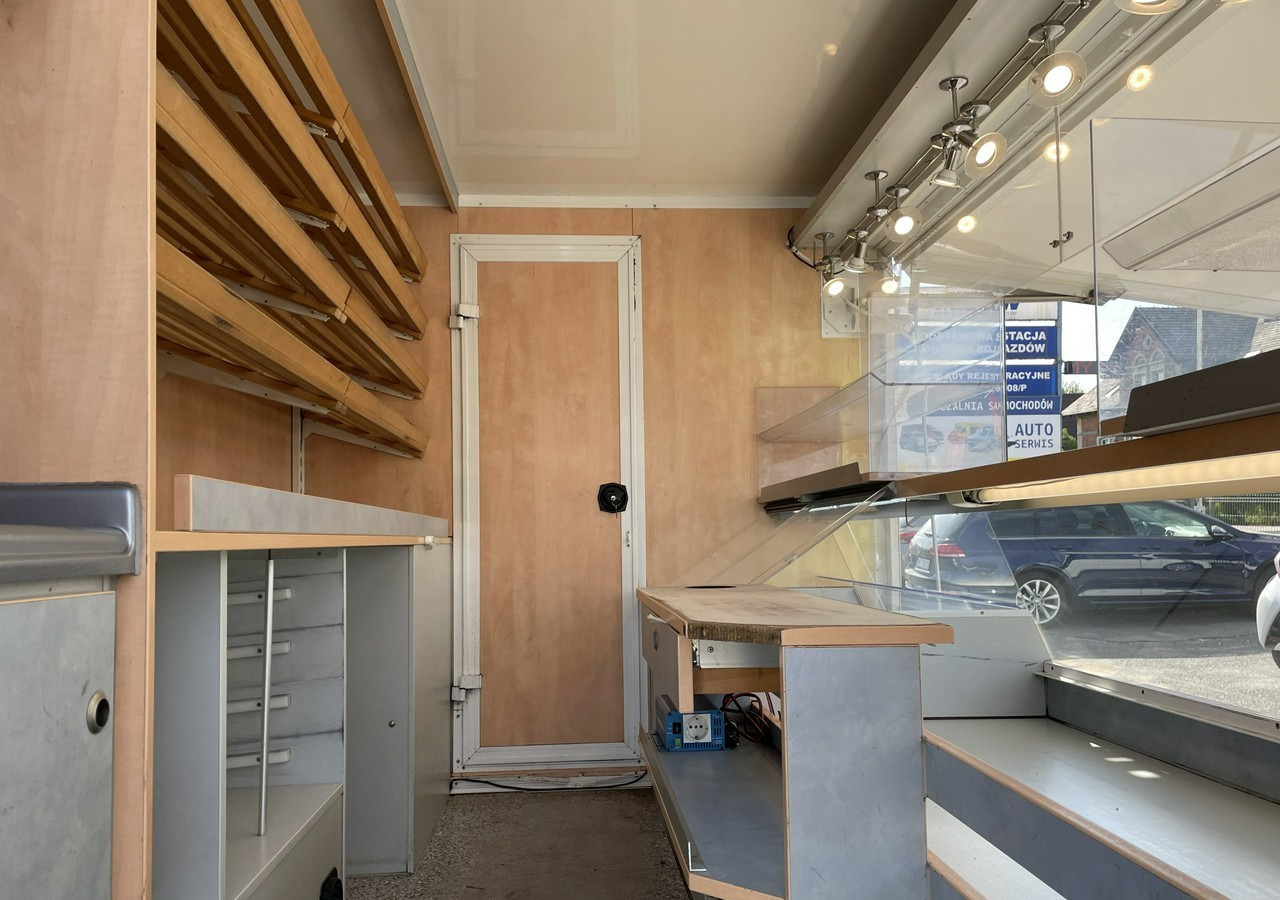 Fiat Ducato Ducato Autosklep pieczy Sklep Gastronomiczny Food Truck Foodtruck 20 - Ciężarówka gastronomiczna: zdjęcie 2 Fiat Ducato Ducato Autosklep pieczy Sklep Gastronomiczny Food Truck Foodtruck 20 - Ciężarówka gastronomiczna: zdjęcie 2