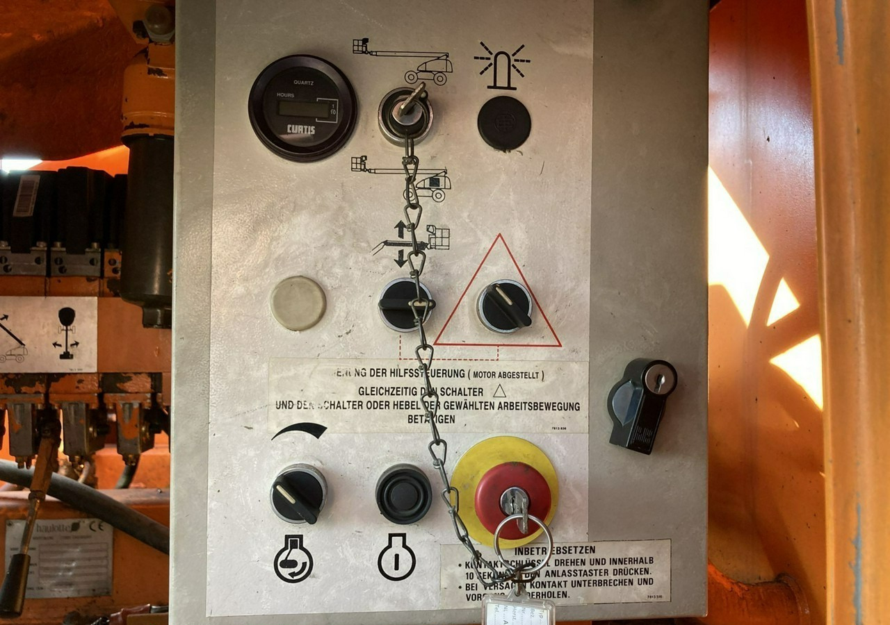 Inna Inny Podnośnik koszowy Haulotte H23 zwyżka 4x4 12082 mg 23 metrów - Podnośnik teleskopowy: zdjęcie 5 Inna Inny Podnośnik koszowy Haulotte H23 zwyżka 4x4 12082 mg 23 metrów - Podnośnik teleskopowy: zdjęcie 5