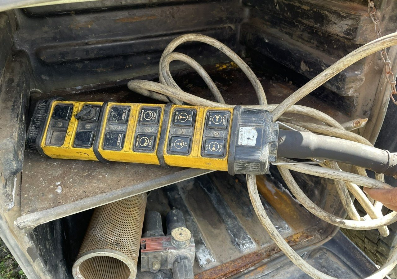 MAN Inny MAN Man 19-314 Wuko asenizacyjny kanalizacja - Samochód asenizacyjny: zdjęcie 2 MAN Inny MAN Man 19-314 Wuko asenizacyjny kanalizacja - Samochód asenizacyjny: zdjęcie 2