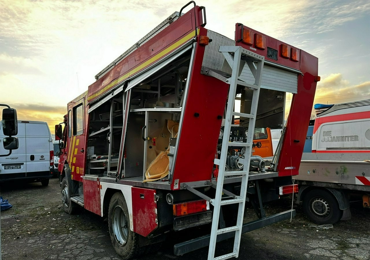 Mercedes-Benz Atego 918 Straż Pożarna 4X4 Wóz strażacki 2006 Atego 918 Straż Pożarna 4X4 Wóz strażacki 2006 - Samochód pożarniczy: zdjęcie 5 Mercedes-Benz Atego 918 Straż Pożarna 4X4 Wóz strażacki 2006 Atego 918 Straż Pożarna 4X4 Wóz strażacki 2006 - Samochód pożarniczy: zdjęcie 5