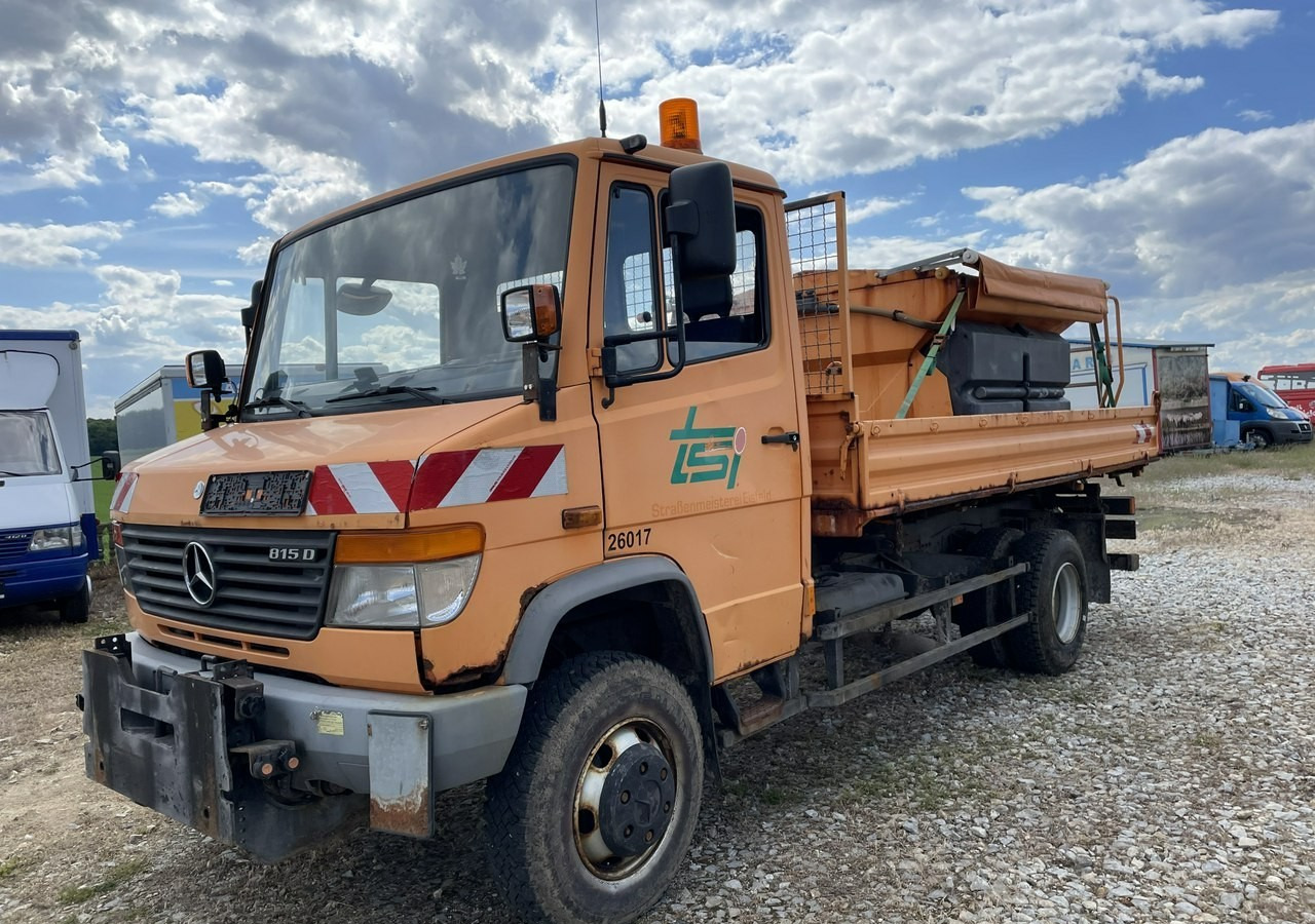Mercedes-Benz Inny Mercedes-Benz Mercedes Vario 815 Wywrotka 4X4 2004 - Maszyna do odśnieżania: zdjęcie 1 Mercedes-Benz Inny Mercedes-Benz Mercedes Vario 815 Wywrotka 4X4 2004 - Maszyna do odśnieżania: zdjęcie 1