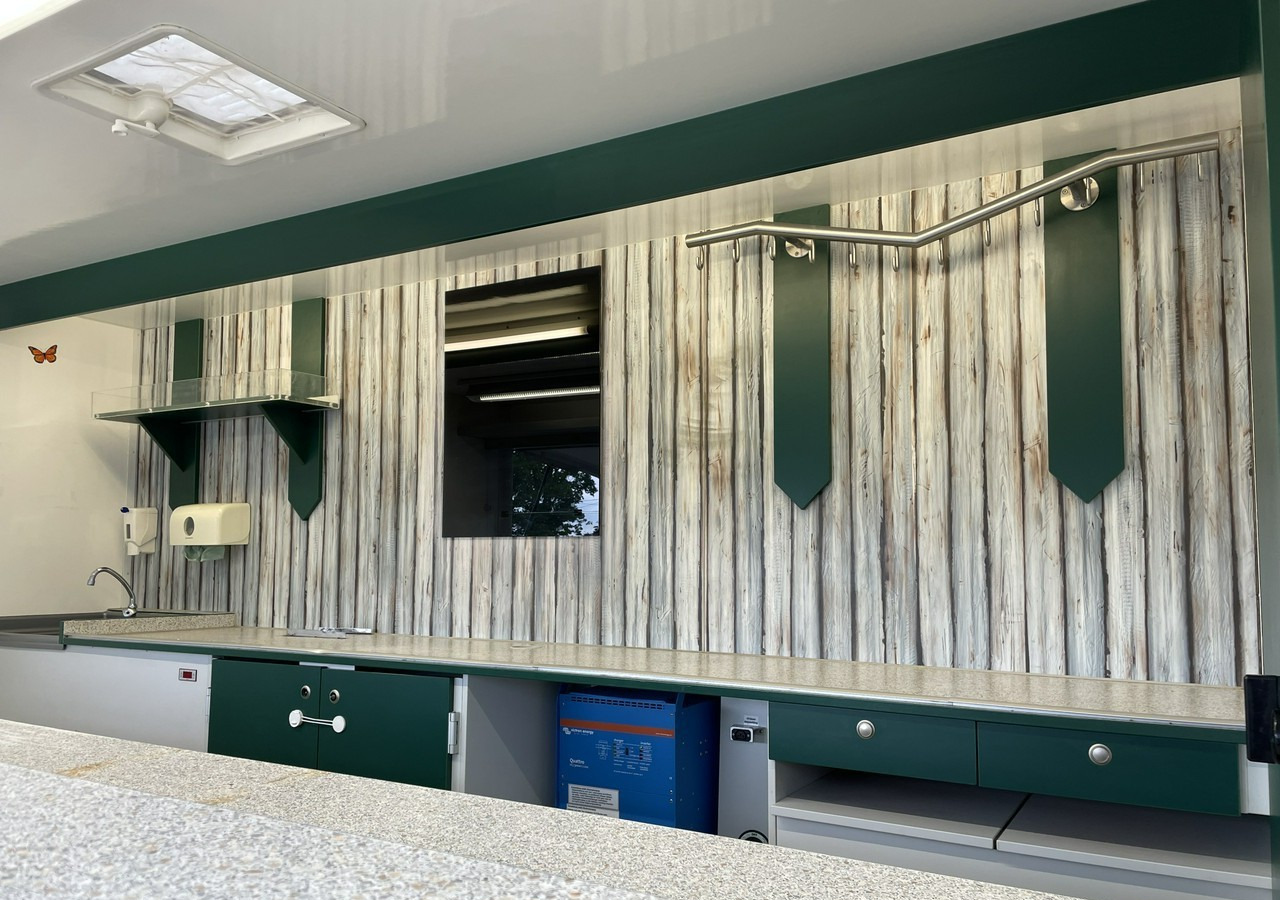 Renault Master Autosklep Gastronomiczny Food Truck Foodtruck sklep W-zasil 2015 - Ciężarówka gastronomiczna: zdjęcie 4 Renault Master Autosklep Gastronomiczny Food Truck Foodtruck sklep W-zasil 2015 - Ciężarówka gastronomiczna: zdjęcie 4