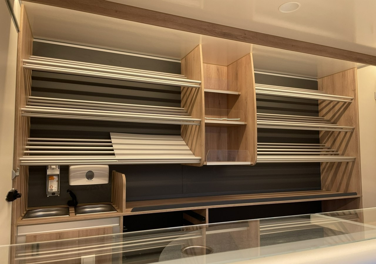 Renault Master Autosklep piec Sklep Gastronomiczny Food Truck Foodtruck bar Borco20 - Ciężarówka gastronomiczna: zdjęcie 5 Renault Master Autosklep piec Sklep Gastronomiczny Food Truck Foodtruck bar Borco20 - Ciężarówka gastronomiczna: zdjęcie 5