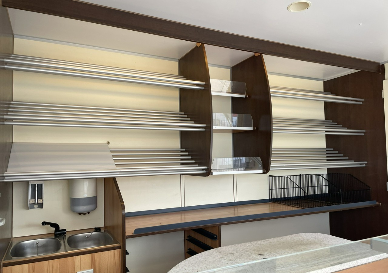 Renault Master Autosklep pieczyw Sklep Gastronomiczny Food Truck Foodtruck Borco 20 - Ciężarówka gastronomiczna: zdjęcie 5 Renault Master Autosklep pieczyw Sklep Gastronomiczny Food Truck Foodtruck Borco 20 - Ciężarówka gastronomiczna: zdjęcie 5