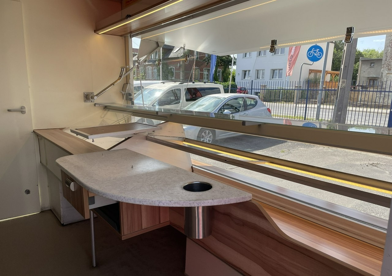 Renault Master Autosklep pieczywa Gastronomiczny Food Truck Foodtruck Sklep Borco20 - Ciężarówka gastronomiczna: zdjęcie 4 Renault Master Autosklep pieczywa Gastronomiczny Food Truck Foodtruck Sklep Borco20 - Ciężarówka gastronomiczna: zdjęcie 4