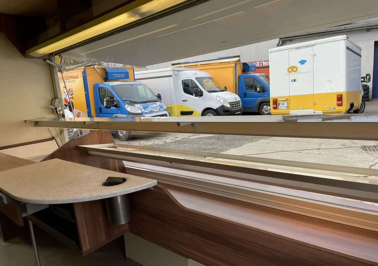 Renault Master Autosklep pieczywa Sklep Gastronomiczny Food Truck Foodtruck Borco20 - Ciężarówka gastronomiczna: zdjęcie 5 Renault Master Autosklep pieczywa Sklep Gastronomiczny Food Truck Foodtruck Borco20 - Ciężarówka gastronomiczna: zdjęcie 5