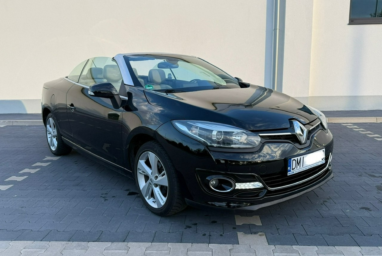 Renault Megane III Cabrio LIFT III 1.2 TCE 131 Skóra Led Navi PDC Bogate wyposażenie 20 - Kabriolet: zdjęcie 1 Renault Megane III Cabrio LIFT III 1.2 TCE 131 Skóra Led Navi PDC Bogate wyposażenie 20 - Kabriolet: zdjęcie 1
