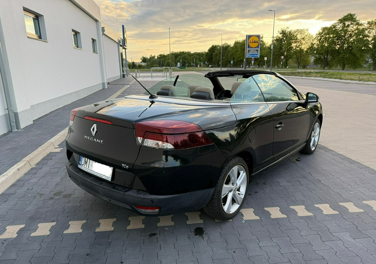 Renault Megane III Cabrio LIFT III 1.2 TCE 131 Skóra Led Navi PDC Bogate wyposażenie 20 - Kabriolet: zdjęcie 2 Renault Megane III Cabrio LIFT III 1.2 TCE 131 Skóra Led Navi PDC Bogate wyposażenie 20 - Kabriolet: zdjęcie 2