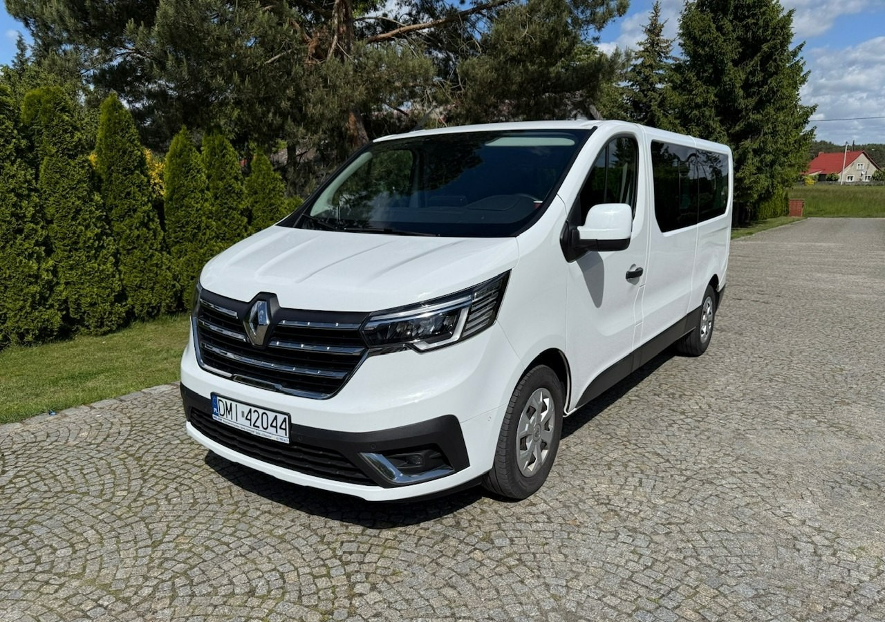 Renault Trafic III 2.0dci 110KM L2H1 LONG 9-osobowy 2xKlima Navi Kamera 2022 - Samochód osobowy: zdjęcie 1 Renault Trafic III 2.0dci 110KM L2H1 LONG 9-osobowy 2xKlima Navi Kamera 2022 - Samochód osobowy: zdjęcie 1