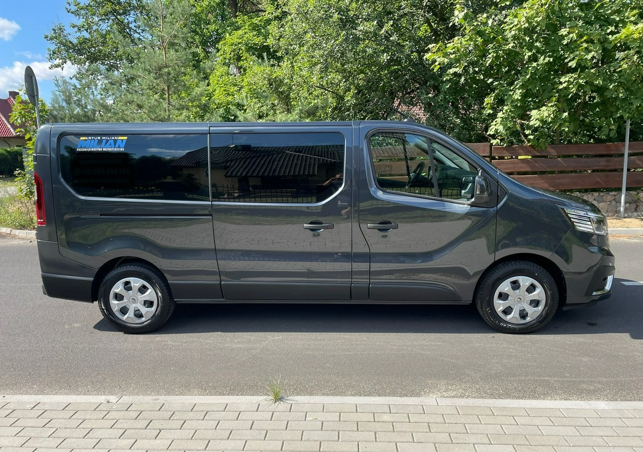 Renault Trafic III 2.0dci 150KM 9-osobowy do przewozu niepełnosprawnych RAMPA 2022 PFRO - Samochód osobowy: zdjęcie 2 Renault Trafic III 2.0dci 150KM 9-osobowy do przewozu niepełnosprawnych RAMPA 2022 PFRO - Samochód osobowy: zdjęcie 2