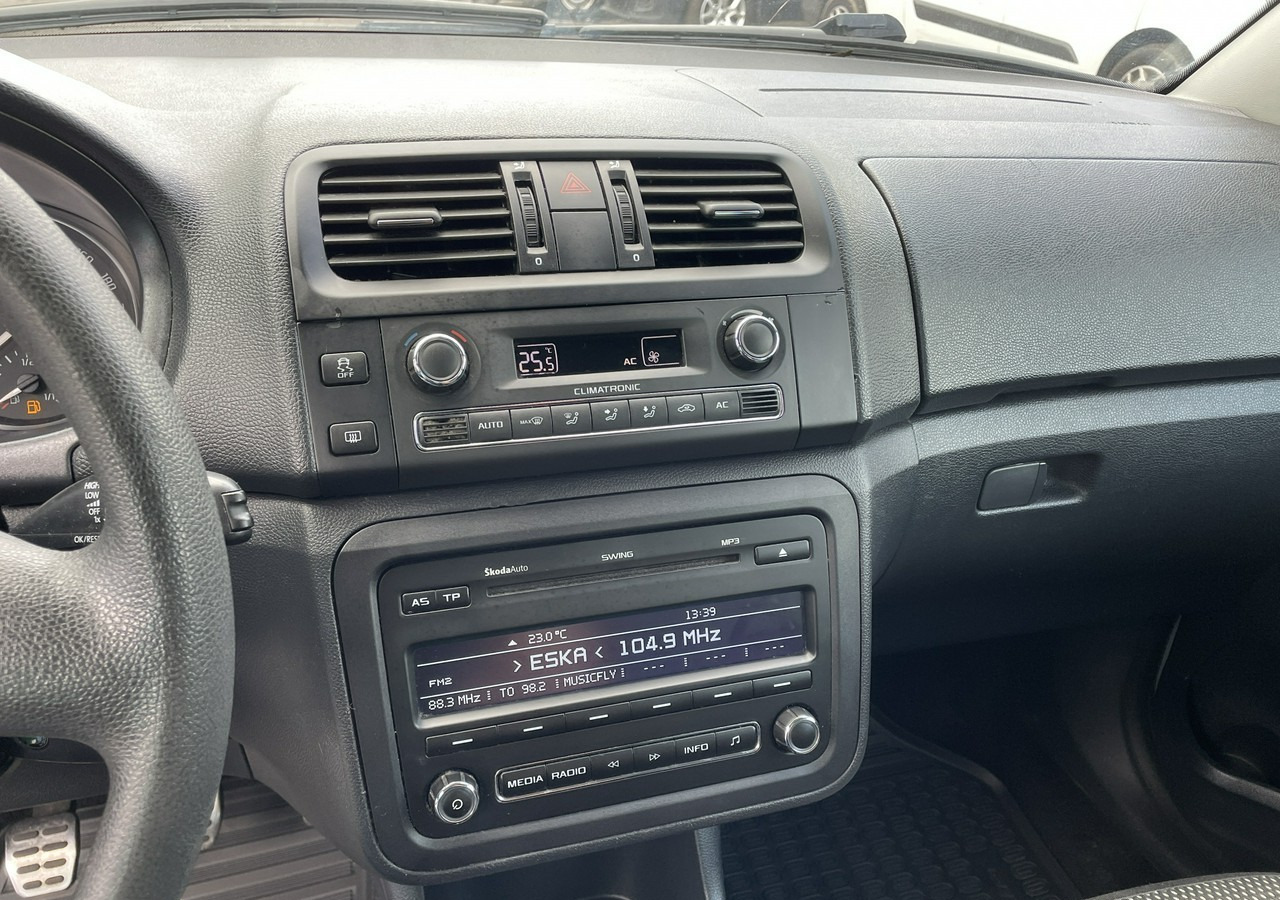 Skoda Roomster I Roomster Scout 1.6-16V Klima 2012 - Samochód osobowy: zdjęcie 5 Skoda Roomster I Roomster Scout 1.6-16V Klima 2012 - Samochód osobowy: zdjęcie 5