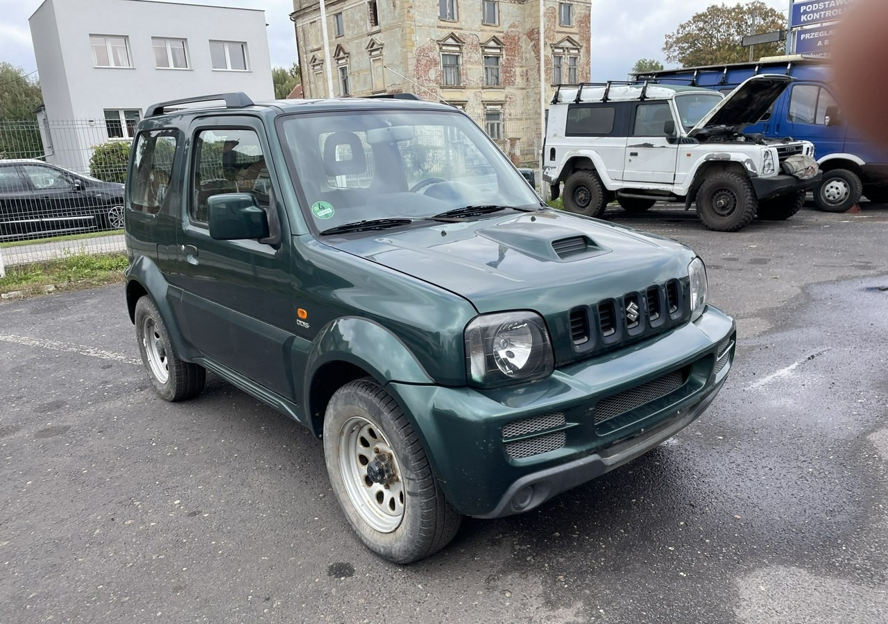 Suzuki Jimny Suzuki Jimny 1.5 Diesel 4X4 - SUV: zdjęcie 1 Suzuki Jimny Suzuki Jimny 1.5 Diesel 4X4 - SUV: zdjęcie 1