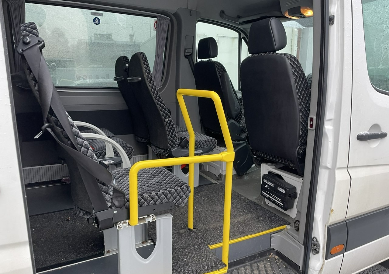 Volkswagen Crafter Autobus 23 osoby Klima Nawi Kamera 2015 Crafter 2.0-163KM Autobus 23 osoby Klima Nawi Kamera elek-drzwi 2015 - Minibus, Mikrobus: zdjęcie 5 Volkswagen Crafter Autobus 23 osoby Klima Nawi Kamera 2015 Crafter 2.0-163KM Autobus 23 osoby Klima Nawi Kamera elek-drzwi 2015 - Minibus, Mikrobus: zdjęcie 5