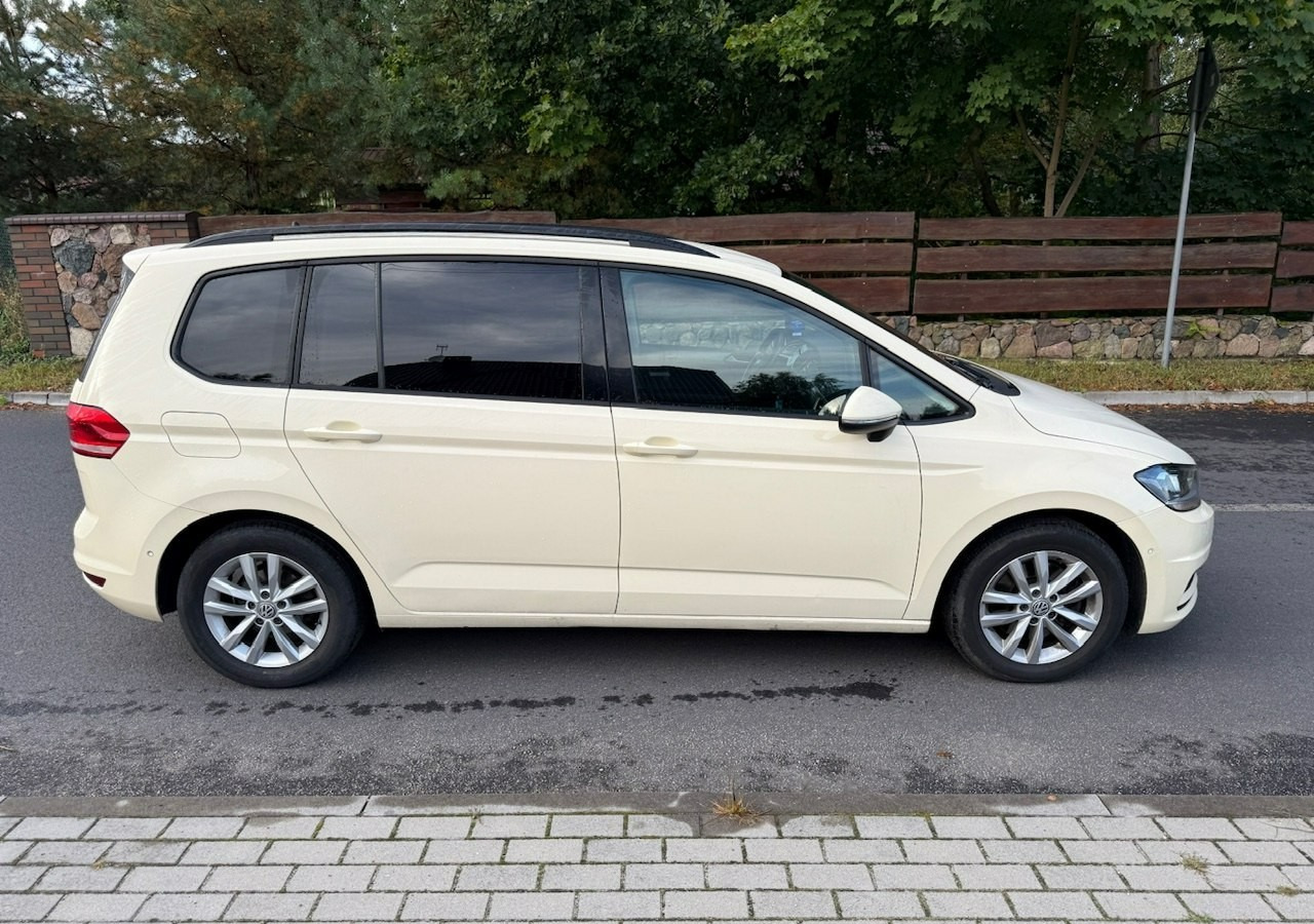 Volkswagen Touran III 2.0 TDI DSG 120 KM Automat 7osobowy Klima Skóra Full Serwis 2020 - Kombi: zdjęcie 2 Volkswagen Touran III 2.0 TDI DSG 120 KM Automat 7osobowy Klima Skóra Full Serwis 2020 - Kombi: zdjęcie 2