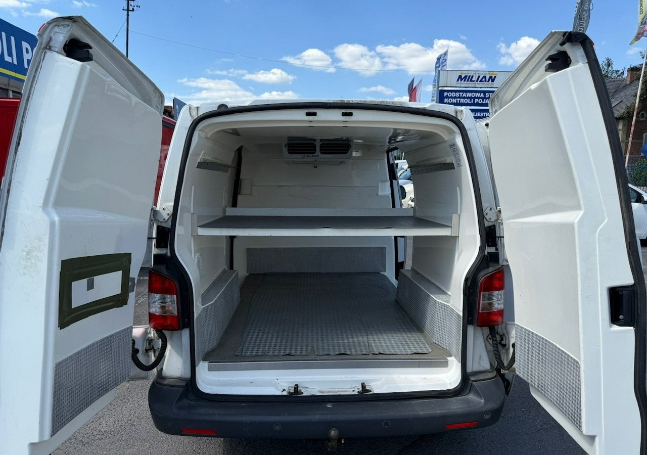 Volkswagen Transporter Transporter T5 LIFT 2.0-180 KM, DSG7 Chłodnia Konvekta Model 2012 - Samochód dostawczy chłodnia: zdjęcie 1 Volkswagen Transporter Transporter T5 LIFT 2.0-180 KM, DSG7 Chłodnia Konvekta Model 2012 - Samochód dostawczy chłodnia: zdjęcie 1