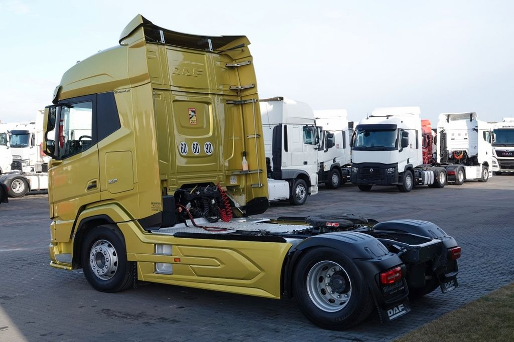 DAF XF 480 / PEŁNY ADR / OPONY 100% / PO KONTRAKCIE DAF XF 480 / PEŁNY ADR / OPONY 100% / PO KONTRAKCIE - Ciągnik siodłowy: zdjęcie 4 DAF XF 480 / PEŁNY ADR / OPONY 100% / PO KONTRAKCIE DAF XF 480 / PEŁNY ADR / OPONY 100% / PO KONTRAKCIE - Ciągnik siodłowy: zdjęcie 4