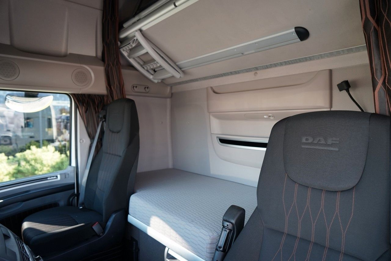 DAF XF 480 / SUPER SPACE CAB / OPONY 100% / 2021 RO DAF XF 480 / SUPER SPACE CAB / OPONY 100% / 2021 RO: zdjęcie 25 DAF XF 480 / SUPER SPACE CAB / OPONY 100% / 2021 RO DAF XF 480 / SUPER SPACE CAB / OPONY 100% / 2021 RO: zdjęcie 25