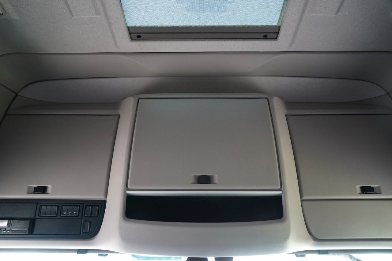 DAF XF 480 / SUPER SPACE CAB / OPONY 100% / 2021 RO DAF XF 480 / SUPER SPACE CAB / OPONY 100% / 2021 RO: zdjęcie 33 DAF XF 480 / SUPER SPACE CAB / OPONY 100% / 2021 RO DAF XF 480 / SUPER SPACE CAB / OPONY 100% / 2021 RO: zdjęcie 33