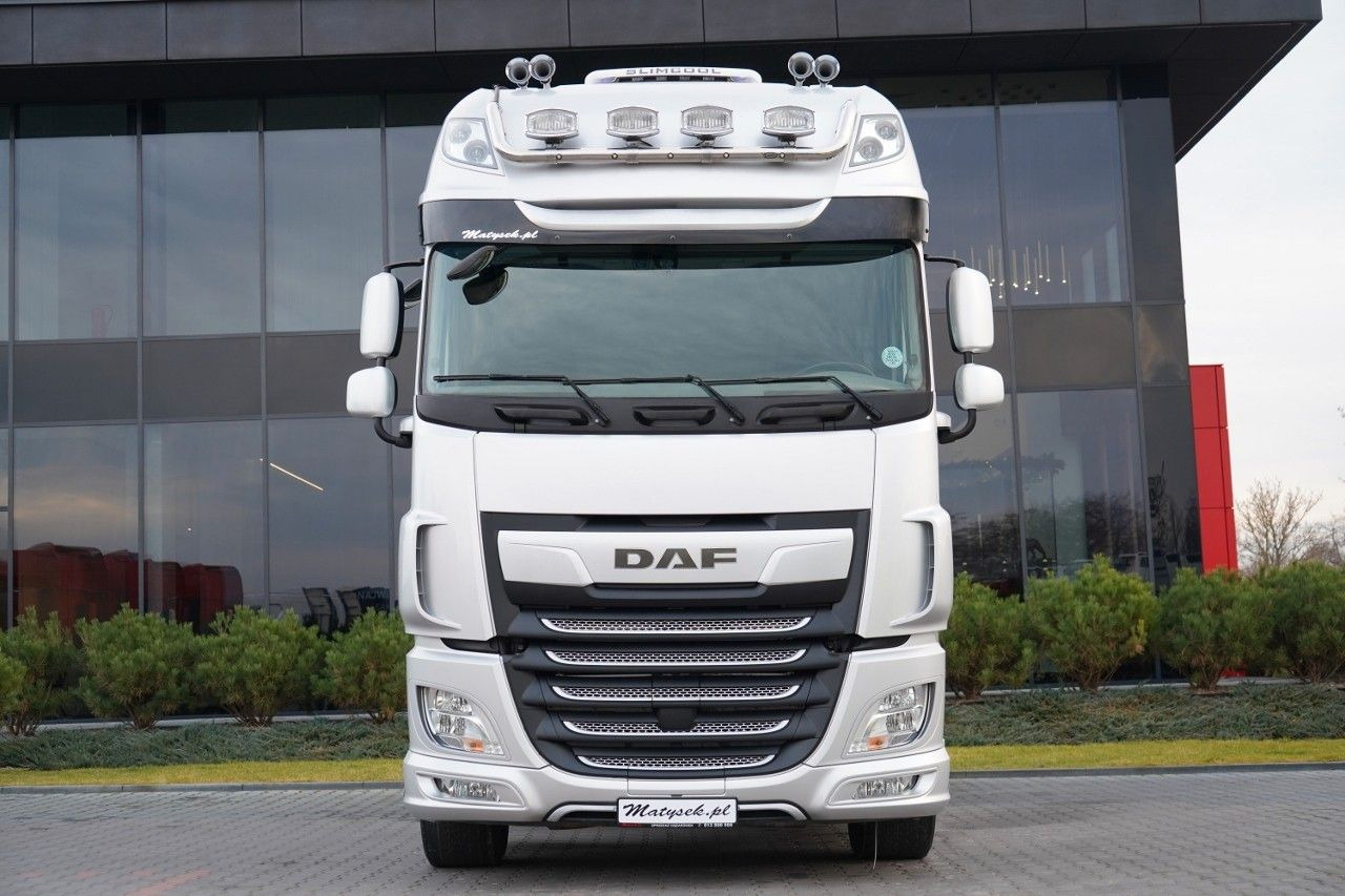 DAF XF 530 / I-PARK COOL / SUPER SPACE CAB / MIKROFL - Ciągnik siodłowy: zdjęcie 3 DAF XF 530 / I-PARK COOL / SUPER SPACE CAB / MIKROFL - Ciągnik siodłowy: zdjęcie 3