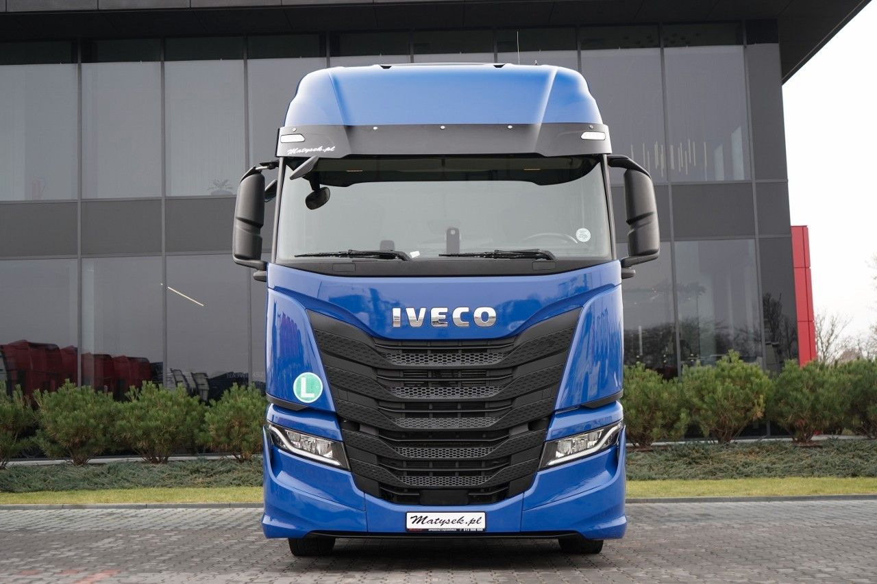 Iveco S-WAY / 460 / RETARDER / LNG - Ciągnik siodłowy: zdjęcie 3 Iveco S-WAY / 460 / RETARDER / LNG - Ciągnik siodłowy: zdjęcie 3